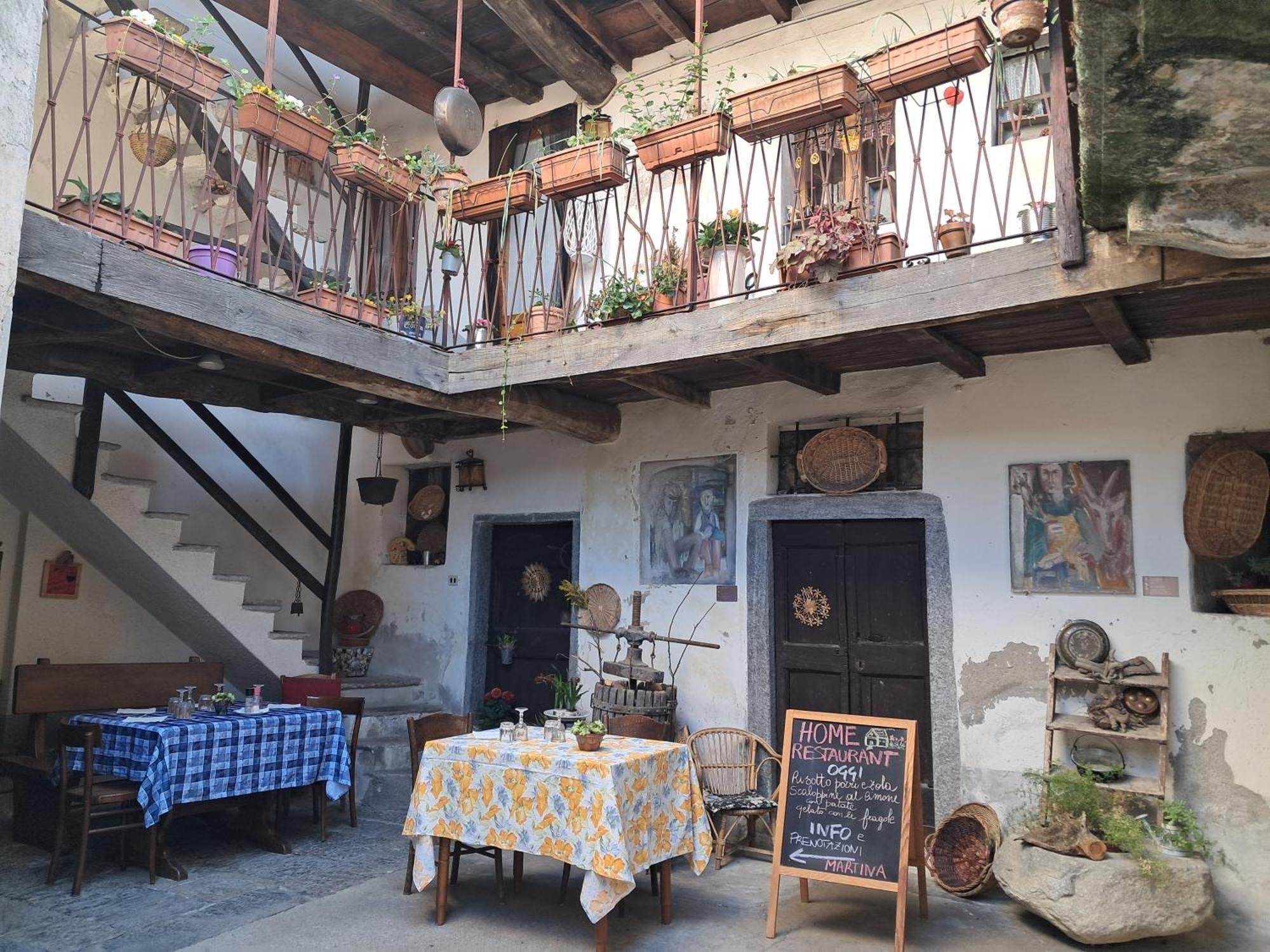La Corte Del Poeta Arcumeggia Exterior foto